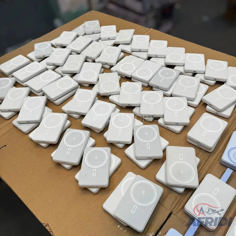 Romoss 10,000mAH 20W Magsafe Wireless Powerbank
